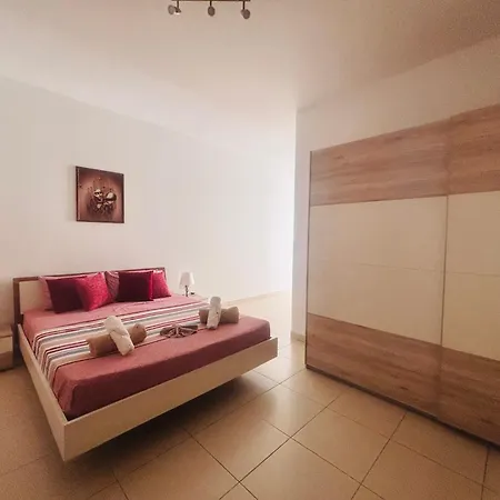 Apartment Splendor